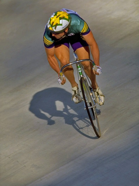 多方批評 多方批評